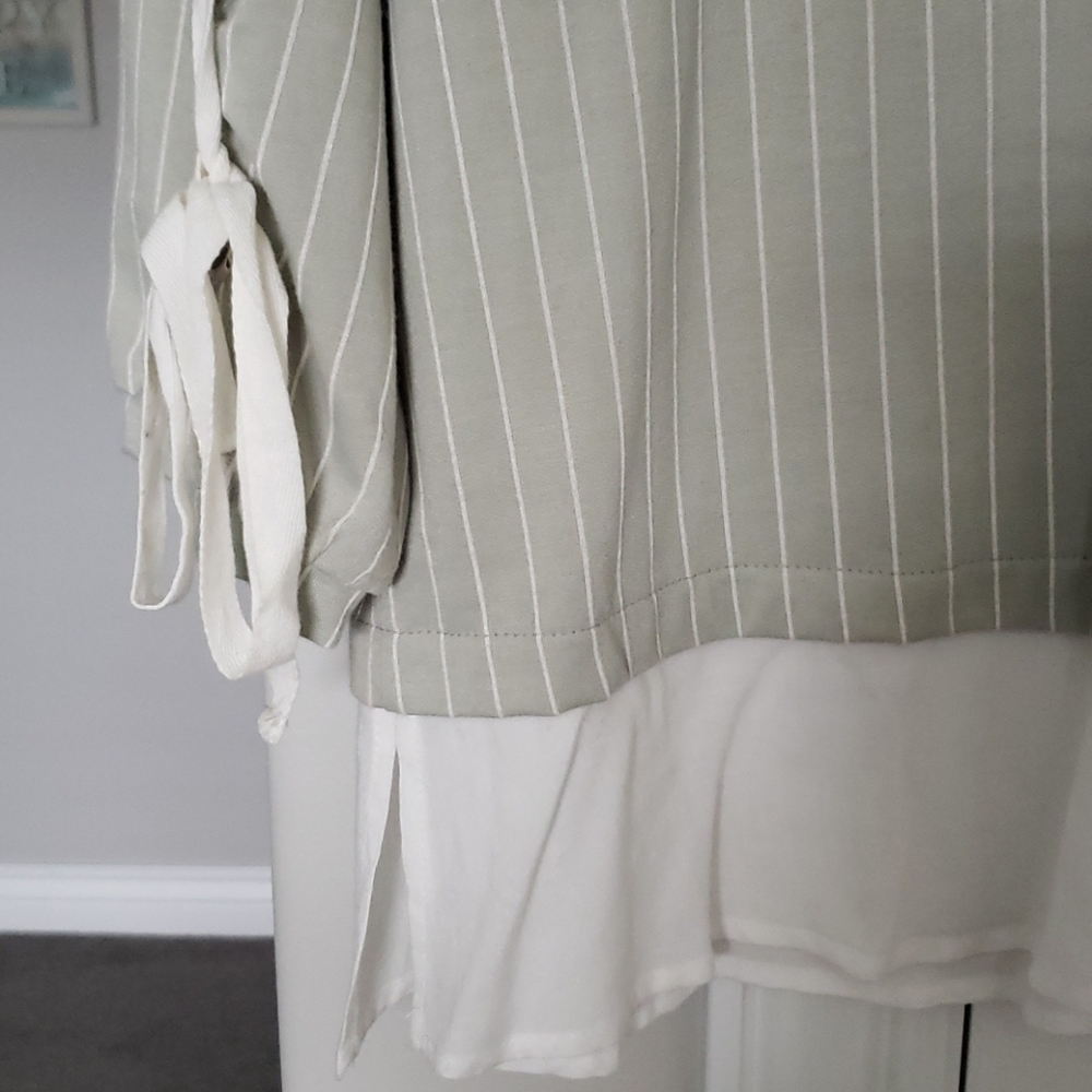 Doe & Rae Striped Top - Picture 2 of 3